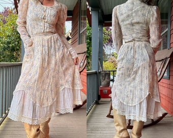 1970s vintage Gunne Sax size 27 28” 2 pieces shirt skirt set prairie women