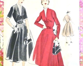 Vintage 1950s Womens Dress Pattern with Full Skirt and V Neckline - Vogue 7671