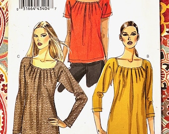 Women's Blouse and Tunic Pattern - Vogue 8650 - Size 14-16-18 (Bust 36-38-40) - Uncut - Very Easy, Pull Over Top