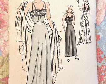 Vintage 1940's Women's Full Length Nightgown Sewing Pattern - Vogue 5682 - Size 14 (Bust 32) - Cut, Complete - UNPRINTED, Spaghetti Straps
