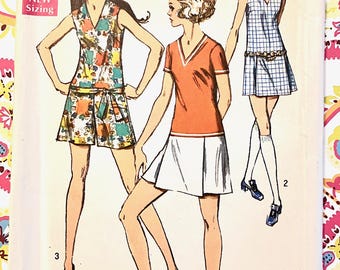 Vintage 1960's Women's Tennis Pantdress Sewing Pattern - Simplicity 8657 - Size 14 (Bust 36) - Cut, Complete - Jumper, Culottes, Dress