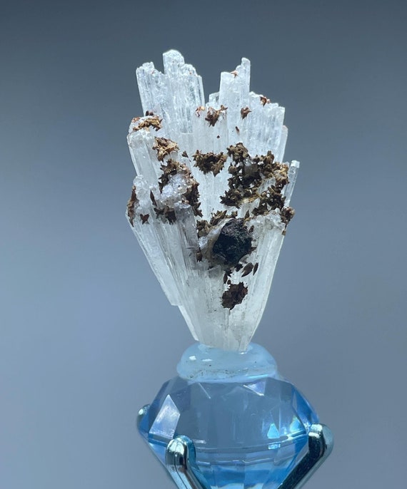 Rare Aragonite Crystal Specimen – Natural White Aragonite Formation, Collector Mineral, Unique Display Piece