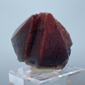 Red hematite quartz crystal, Mineral specimen, Unique crystal, Unique Hematite Inclusions, Unique specimen