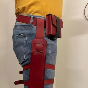 Daredevil Billy Club Holster: Bordeauxrote Superhelden Kostüm-Tasche und Gürtel