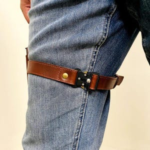 Leather Thigh Holster: Tactical 9mm 1911 Drop Leg Gun holster image 17