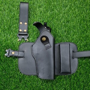 Leather Thigh Holster: Tactical 9mm 1911 Drop Leg Gun holster image 15