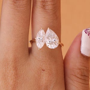 Toi Et Moi Ring, Marquise mit Moissanite Diamant Ring, 14K Gelbgold Verlobungsring, Hochzeitstaggeschenk für Sie