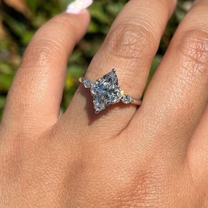 1ct Marquise Cut Diamond Engagement Ring IGI Certified Lab Grown Diamond Marquise Wedding Ring Anniversary Gifts Her Cluster Engagement Ring