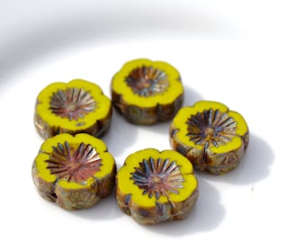 Chartreuse 14mm Flat FLower Böhmische Glas Premium Perlen 5