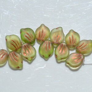 Choice pf Green or Pink Petal Leaf Beads 12