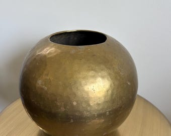 Vintage Hammered Brass Orb Vase | Mid Century Modern Brass Planter | MCM India Brass Sphere Vessel | Boho Decor | Sculptural Brass Bowl