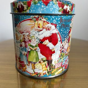 Vintage Kinnerton Christmas Tin – 3.75&quot; Holiday Candy Container | Santa Scene | Joyeux Noël Magic, Vintage Christmas Tin
