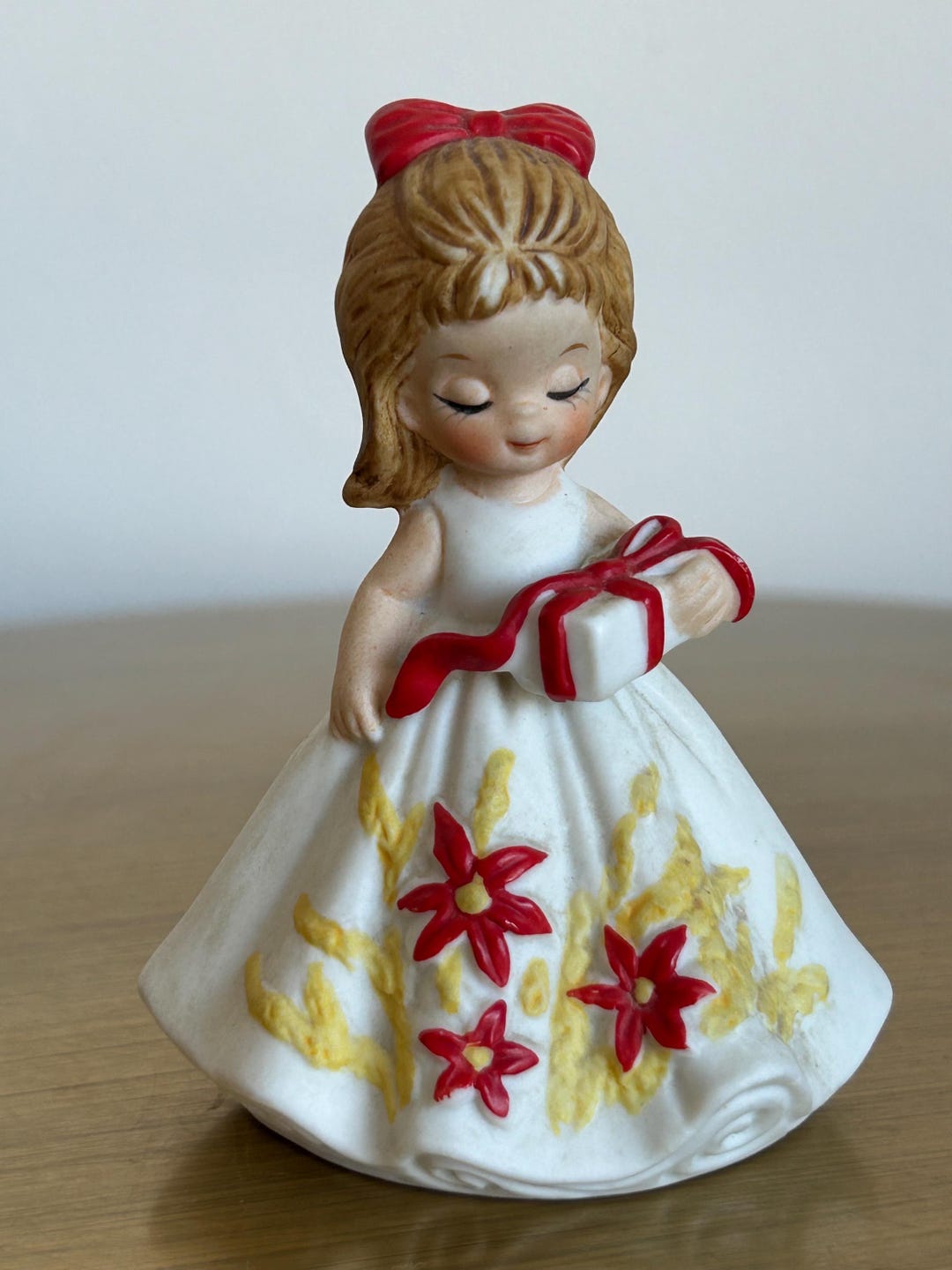 Vintage George Goode December Birthday Girl – 1974 Poinsettia Figurine ...