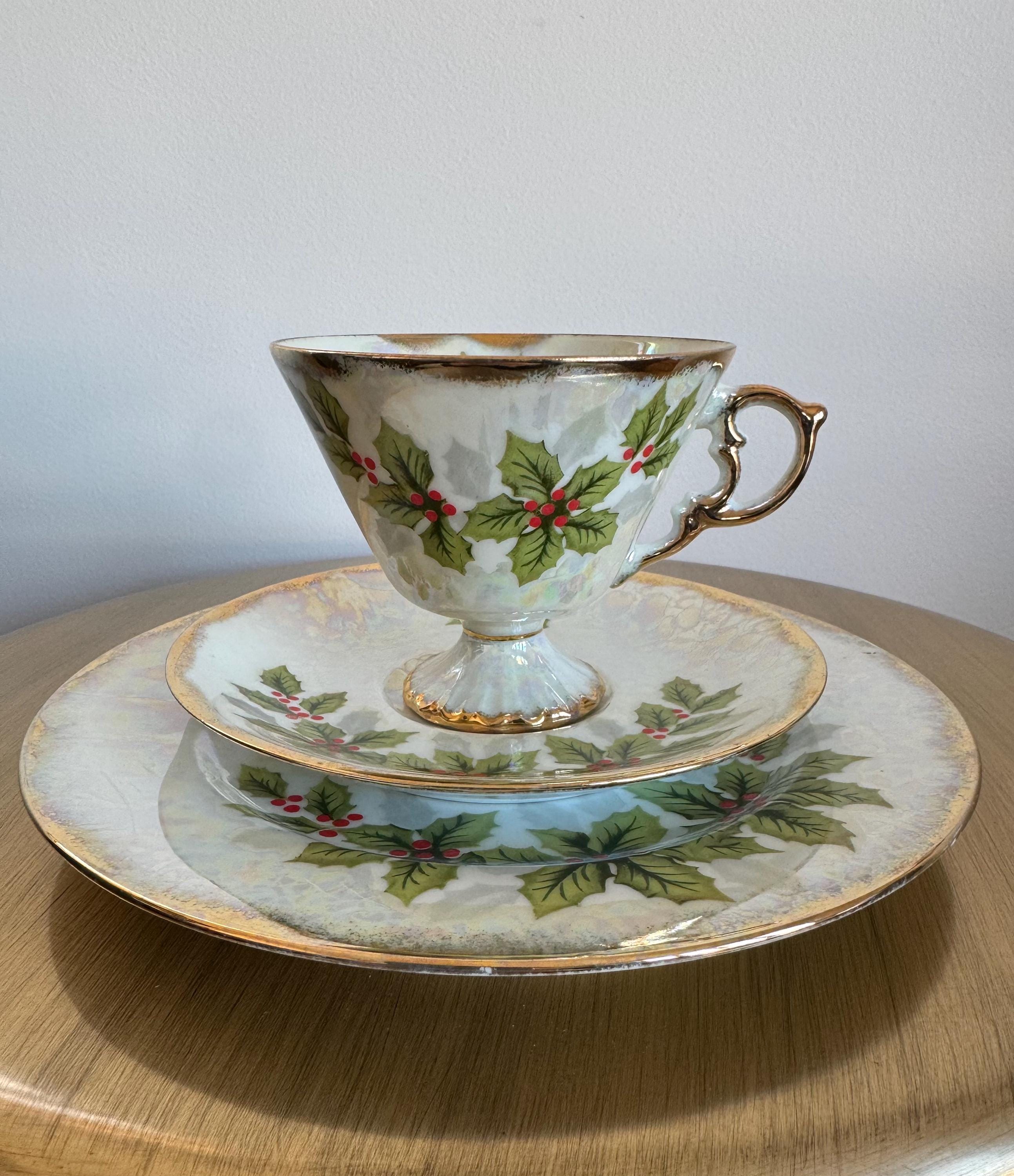 食器   Christmas2008 Set of 4 Vintage CHRISTMAS / SANTA PLATES - 7 5/8