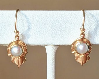 Vintage 14K Gold and Pearl Drop Earrings