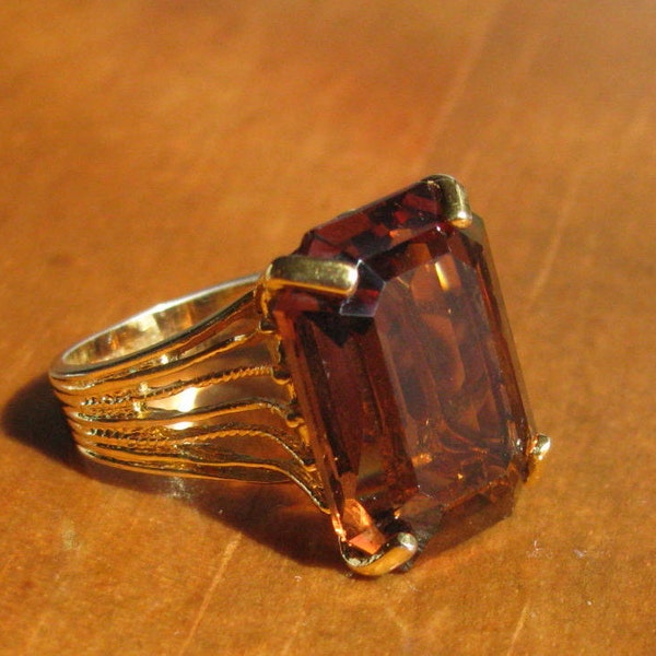 Vintage 1970's Amber Glass Cocktail Ring