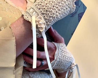 Elegant Eggnog Lace Fingerless Gloves | 1920s Vintage Style | Hand Crocheted Egyptian Cotton | Special Occasion