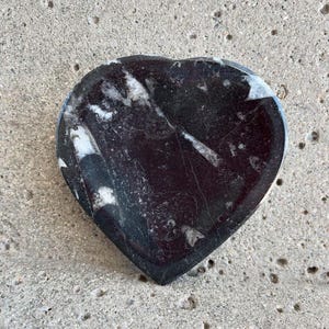 Orthoceras  Fossil (Black) Heart  Dish