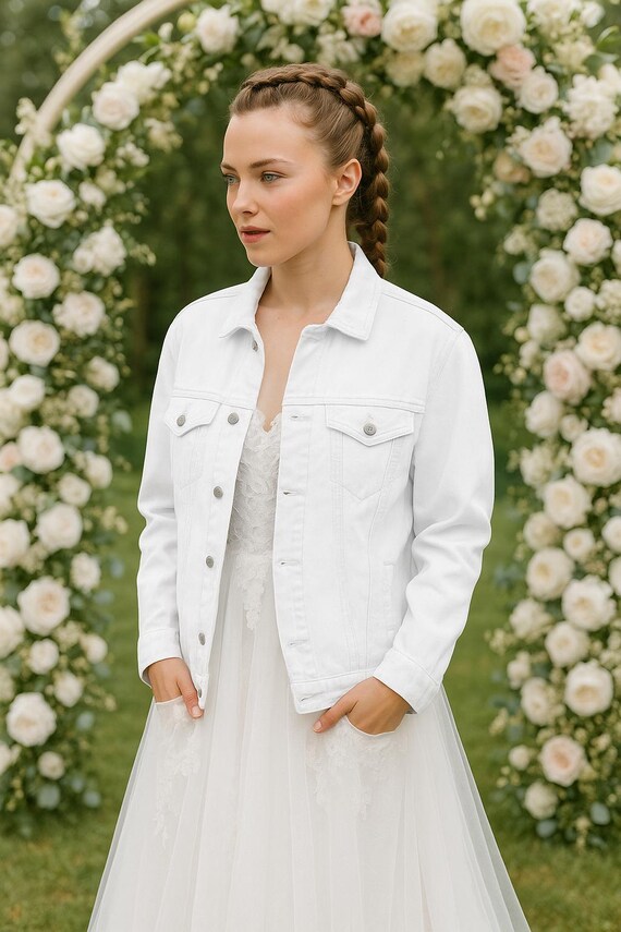 Veste en jean brodée pour mariée veste de mariage On The