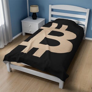 Bitcoin (BTC) Blanket with GOLDEN Logo, Crypto Logo Bed Throw, Velveteen Plush, Crypto Home Decor, Crypto Gift, Soft Fleece Couch Cover
