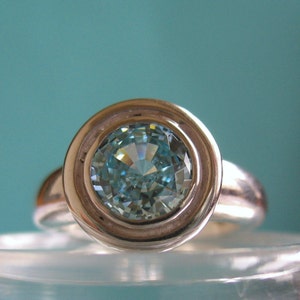 Silver And Icy Blue Ring Size 6 image 4