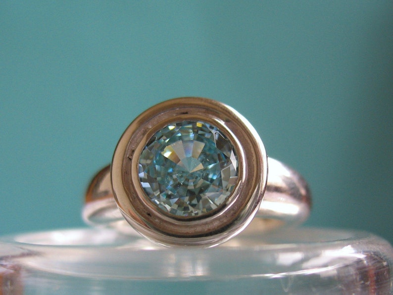 Silver And Icy Blue Ring Size 6 image 4