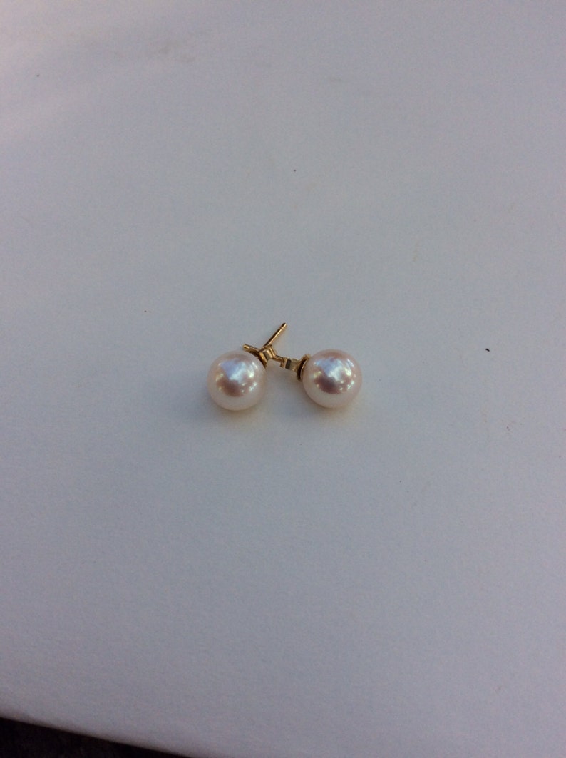 Pearl And 14k Gold Stud Earrings image 4