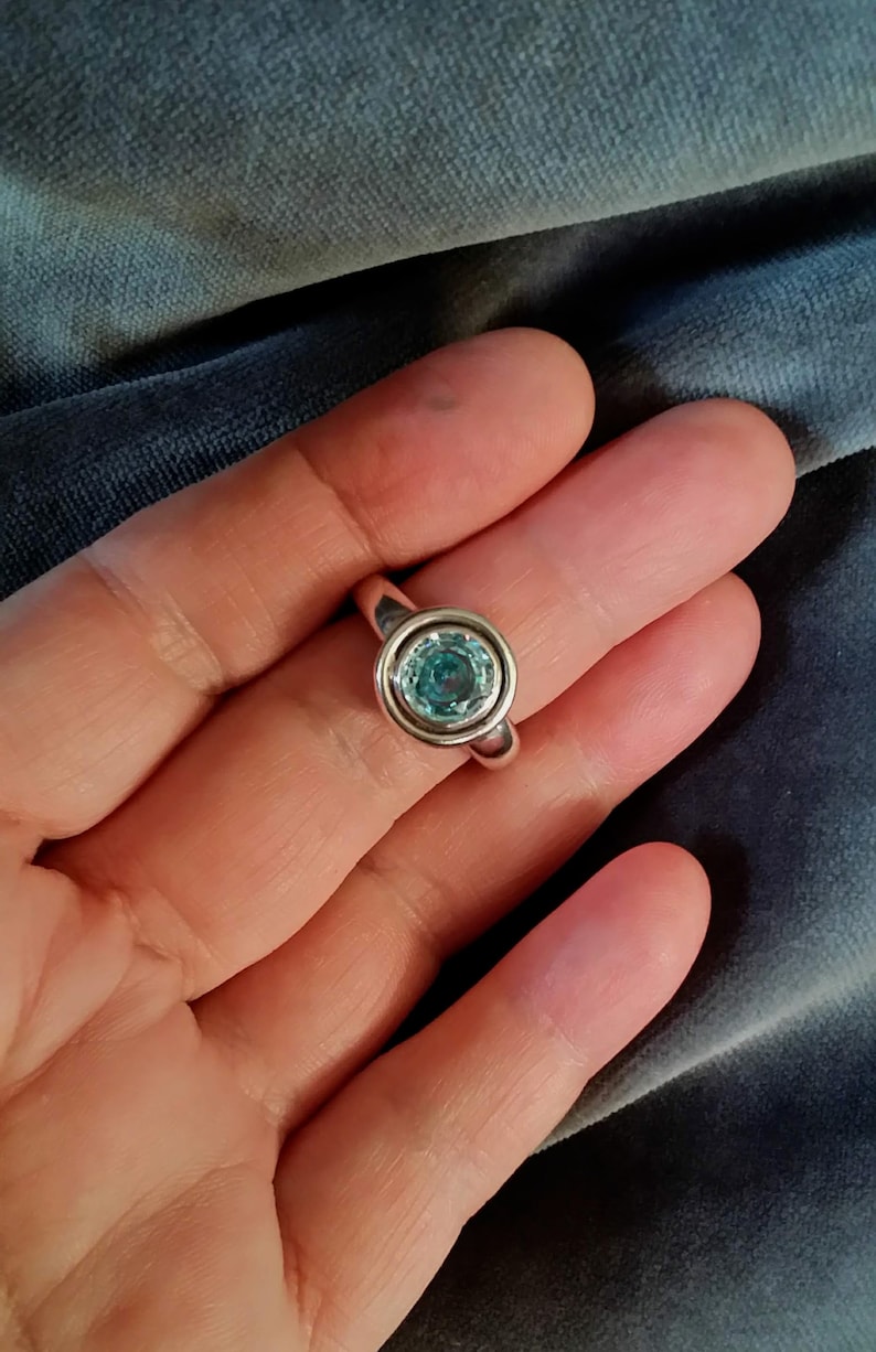 Silver And Icy Blue Ring Size 6 image 7