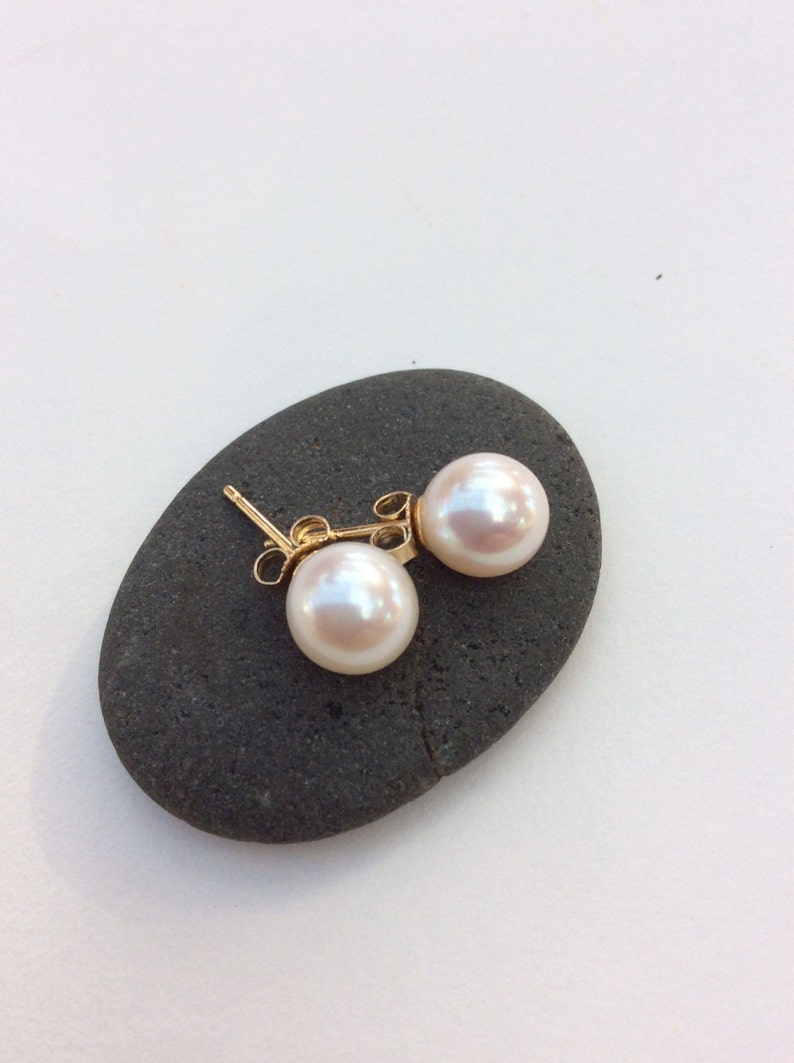 Pearl And 14k Gold Stud Earrings image 2