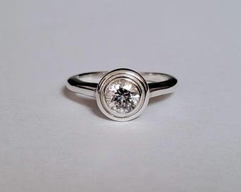 Einfache Solitaire Ring, Sterling Silber, Cubic Zirkonia