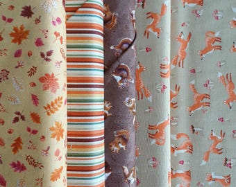 Patchworkstoff mit zarten Waldtieren, herbstlichen Blättern und Streifen Meterware