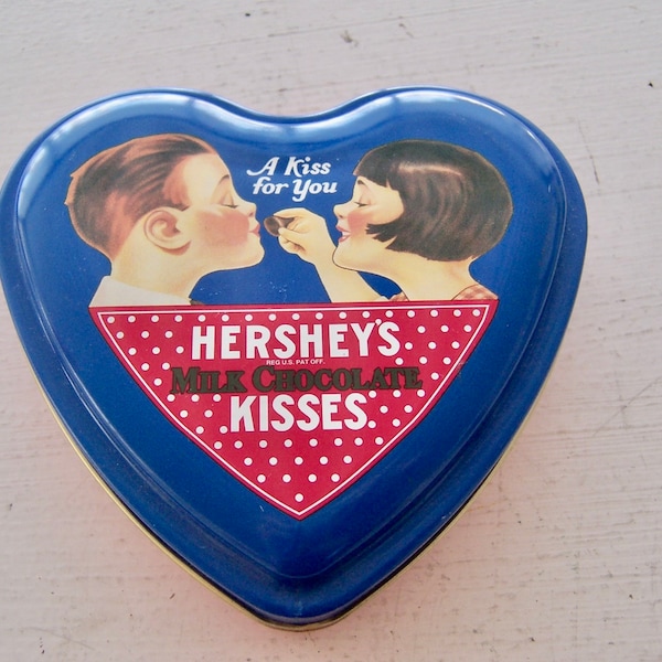 tin / hershey's kisses tin heart