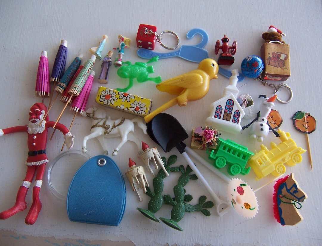 Novelty / 25 Fun Vintage Novelty Toy Assortment Etsy