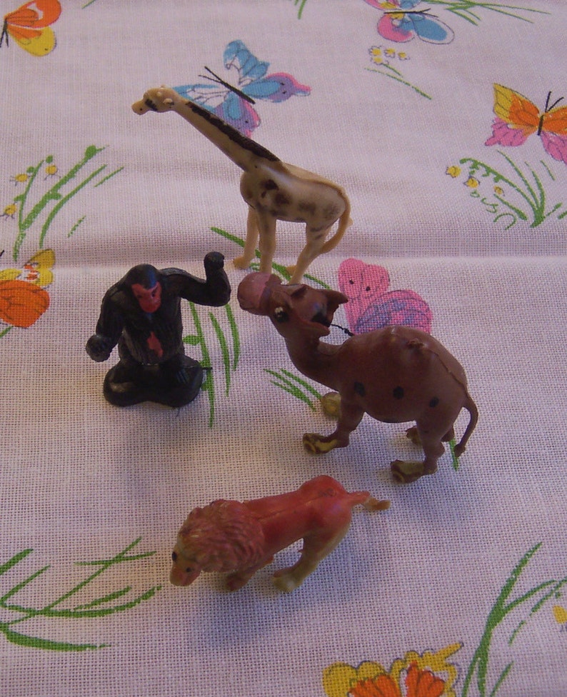 cake toppers / circus toy animal cake toppers image 2