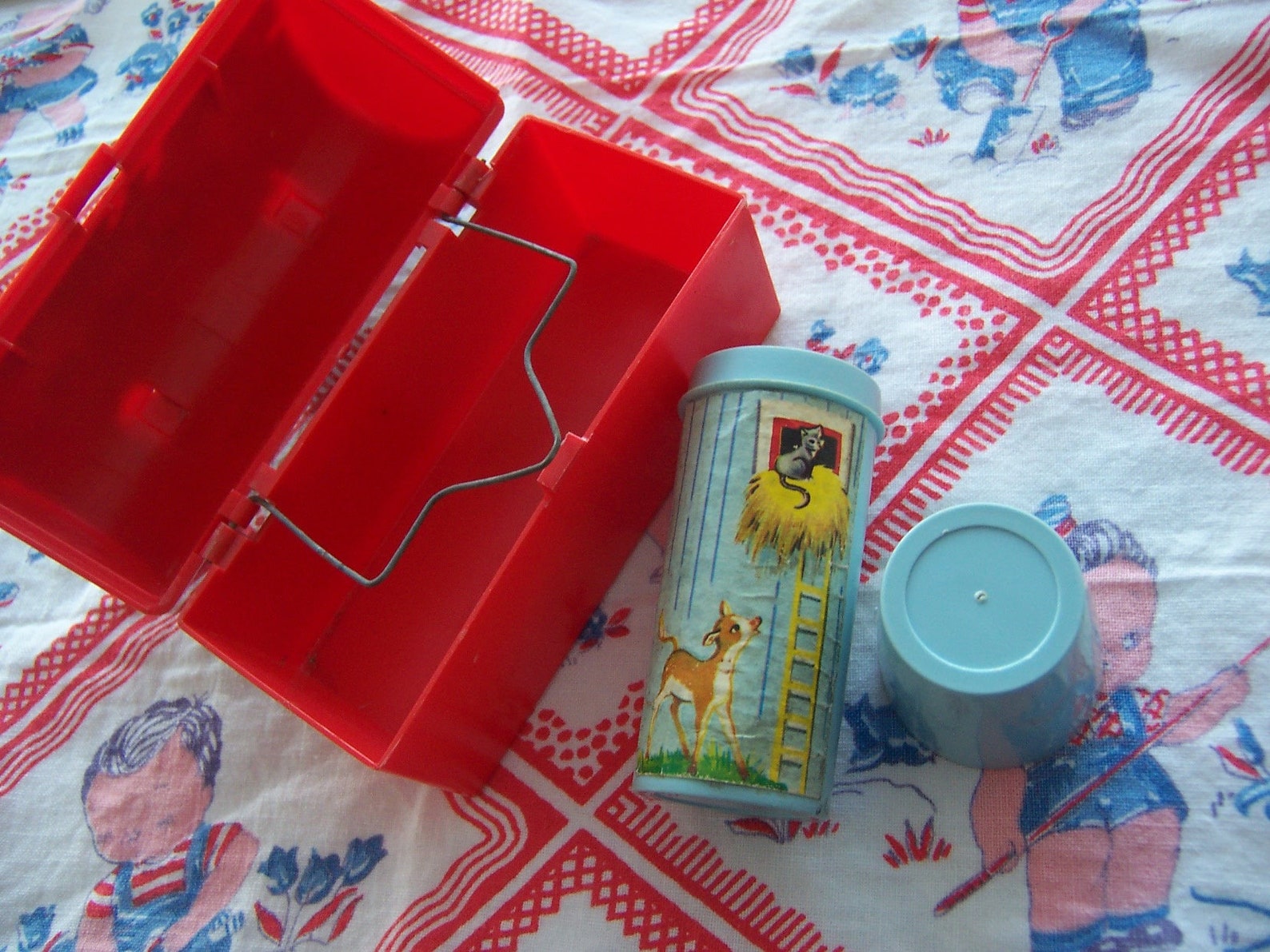toy lunch box