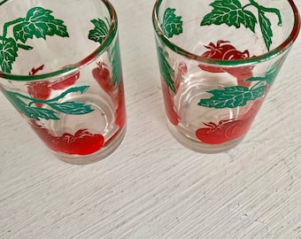 glasses / little vintage juice glasses