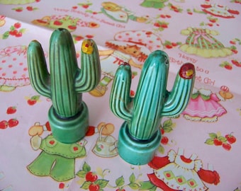 shakers / cactus tree shakers