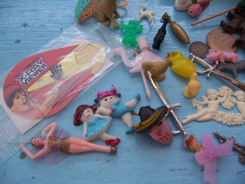Variety lot of vintage novelties Etsy