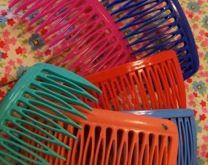 Vintage Fun Plastic Hair Combs Etsy