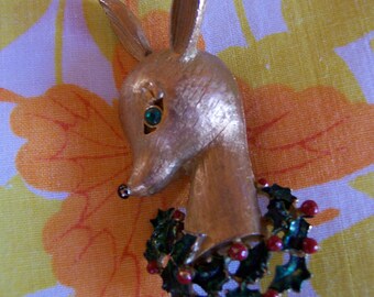 brooch / christmas deer pin