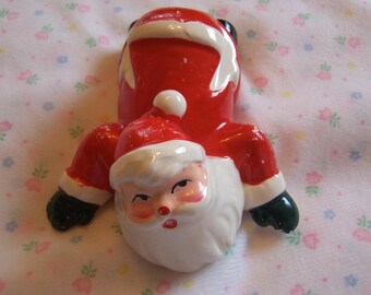 figurine / brinn's adorable crawling santa figurine