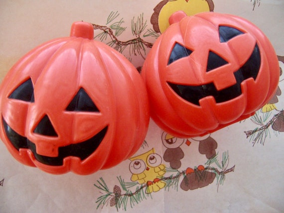 Halloween / Plastic Hollow Pumpkins 