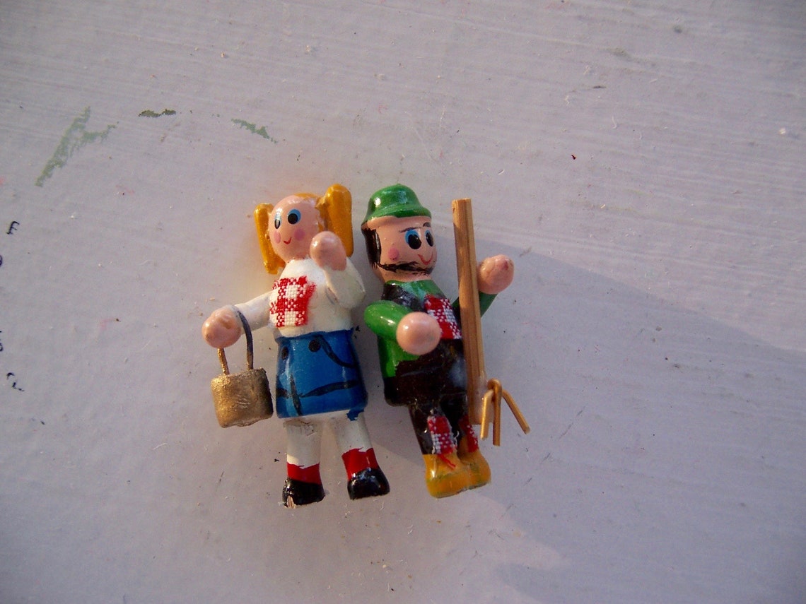 little farmer figurines