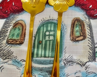 spoons / fancy flowerette spoons