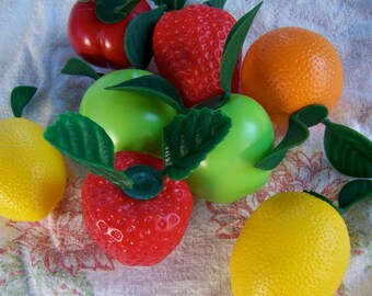 fruit / fruity plastic fruit