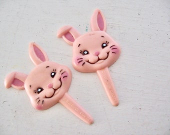 bunnies / two bunny cake toppers