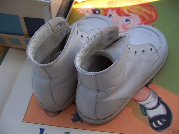shoes / vintage leather baby shoes - image 5