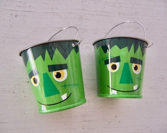 halloween / little tin green buckets