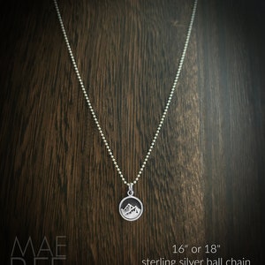 Collier Silver Mountain, collier en argent sterling, bijoux de randonneur, cadeau de remise des diplômes, cadeau pour elle, bijoux de festival, cadeau de remise des diplômes