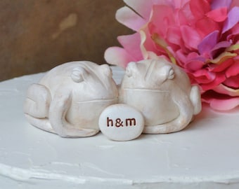 Custom frogs wedding cake topper / woodland vintage farmhouse white personalized with your initials / great custom bespoke anniversary gift